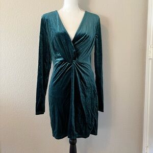 Elegant Dark Green Velvet Long Sleeve Dress size Large